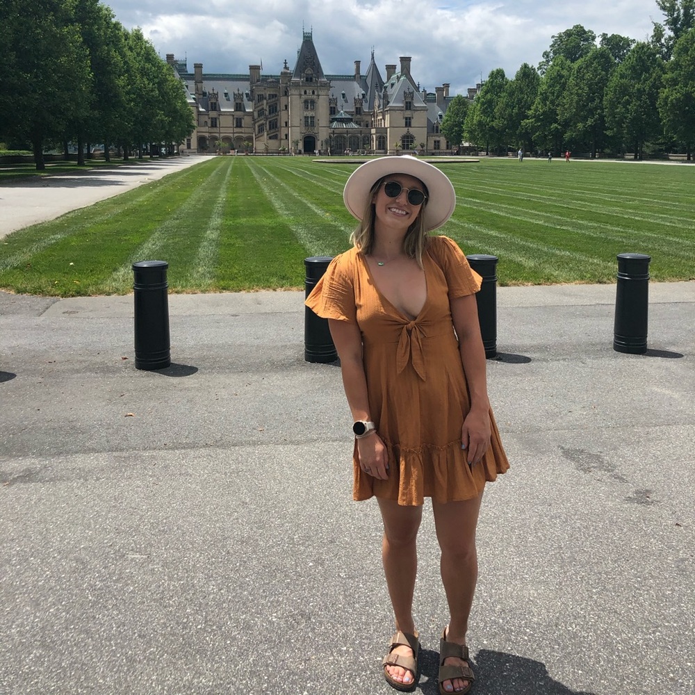 Meet your Posher, Amanda